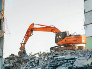 Свыше 100 аварийных домов снесено в Нижегородской области в рамках реализации программы