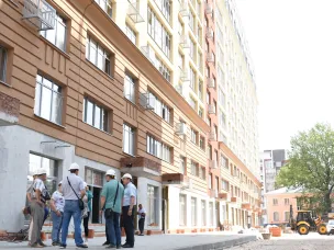 Дольщикам ЖК «Дом на Горького» показали ход достройки дома